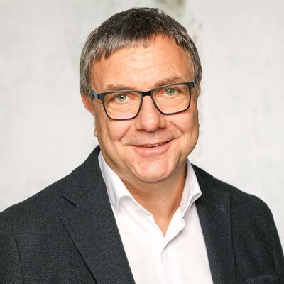 Claus Zanker - Geschäftsführer